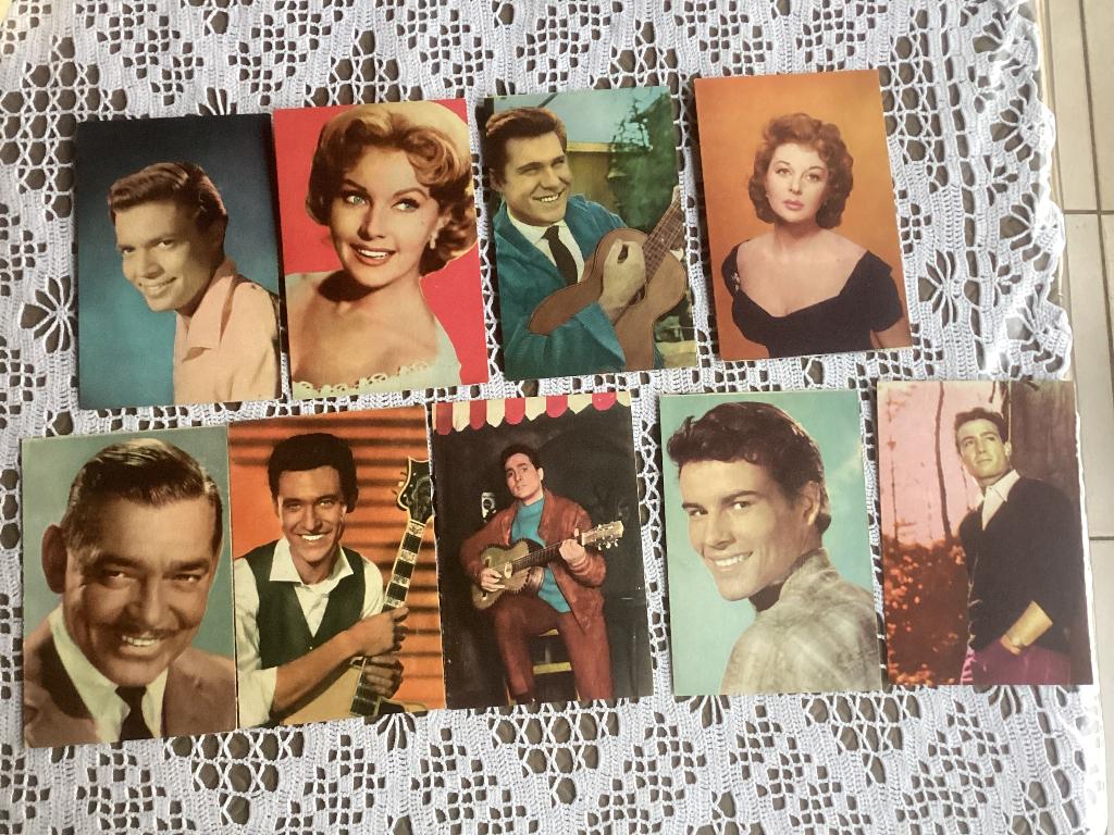 9 plaatjes kaarten filmsterren vedetten COX IMPORT, Verzamelen, Ophalen of Verzenden, Gebruikt, Foto of Kaart