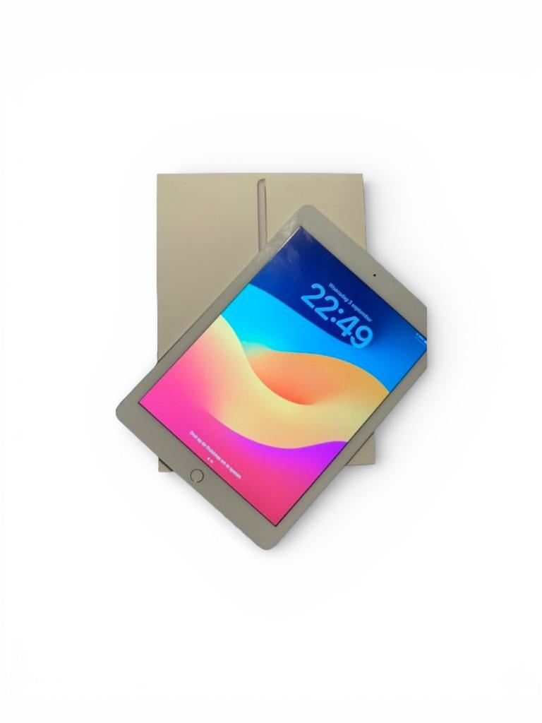 Apple iPad 6th Gen 32GB Wi-Fi - Zilver, 9 inch, 32 GB, Ophalen of Verzenden, Zo goed als nieuw