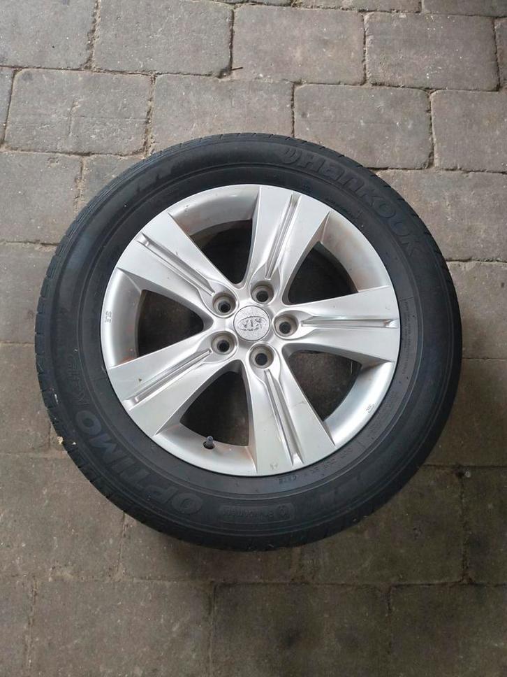 Kia sportage velg met band/reservewiel, Auto-onderdelen, Banden en Velgen, Banden en Velgen, Zomerbanden, Ophalen