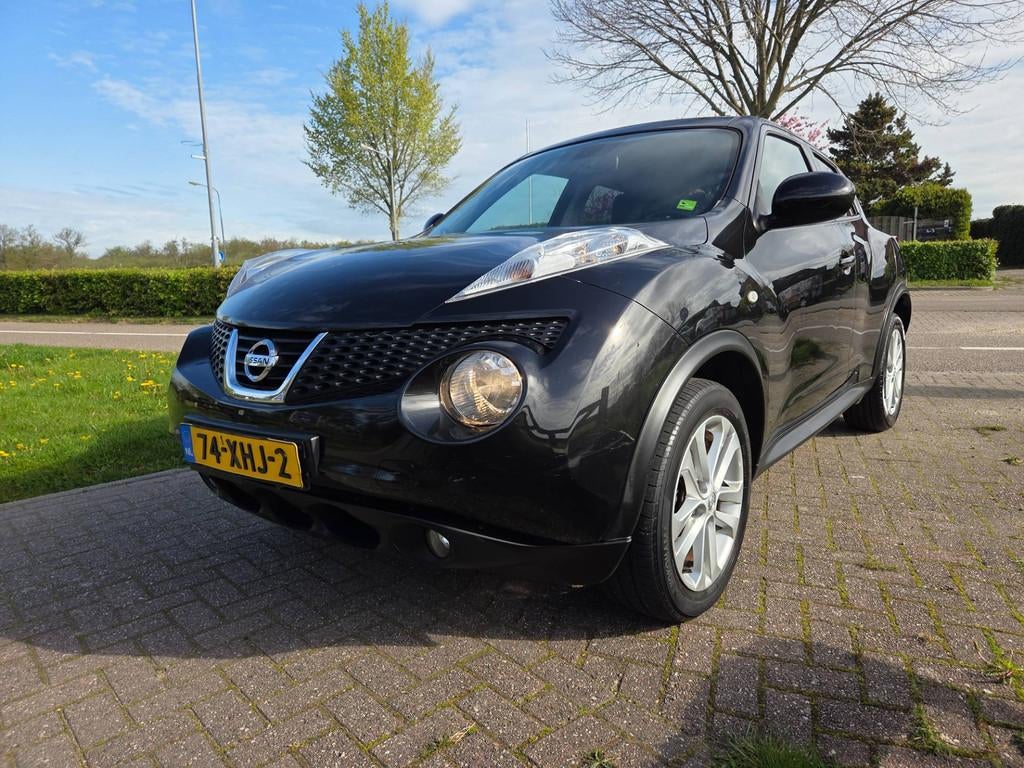 Nissan Juke 1.6 117pk Tekna, 607 kg, Euro 5, Stoelverwarming, 4 cilinders