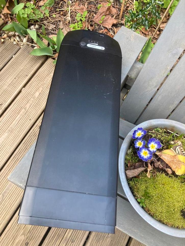 Popal Accu 648wh met lader voor elektrische fiets, Fietsen en Brommers, Fietsaccessoires | Fietsaccu's, Zo goed als nieuw, Ophalen