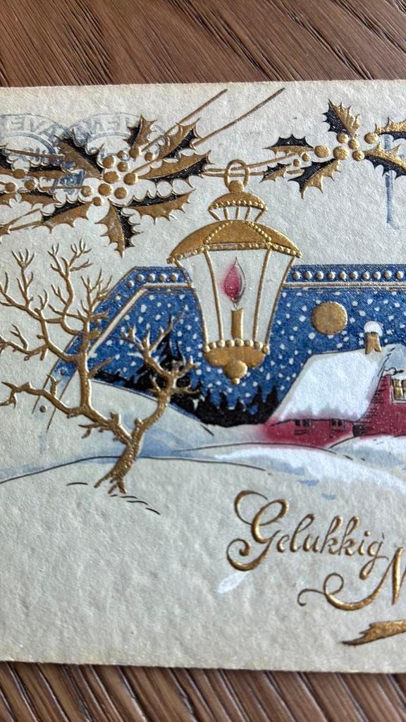Mooie Nieuwjaarskaart.Relief, goudopdruk,sneeuw op daken,, Ophalen of Verzenden, 1920 tot 1940, Gelopen
