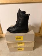 4 x Gevechtslaarzen Maat 44 en 45 Breed - Nieuw in Doos, Ophalen of Verzenden, Landmacht, Nederland, Overige typen