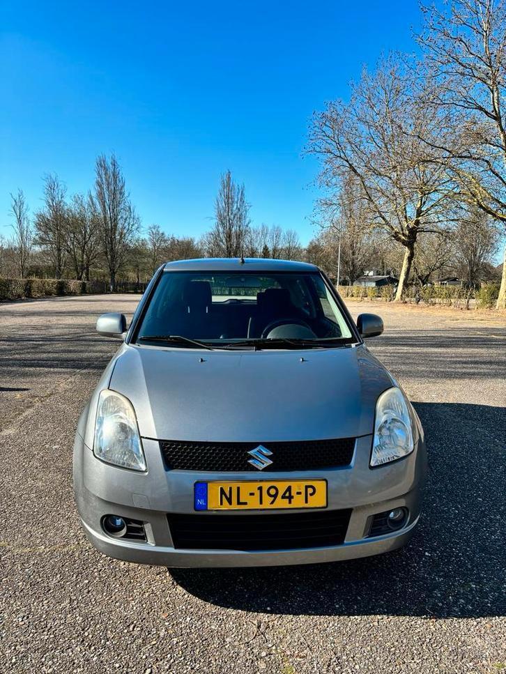 Suzuki Swift 1.3 3D 2006 Grijs, Auto's, Suzuki, Particulier, Swift, Benzine, C, Hatchback, Handgeschakeld, Geïmporteerd, Zilver of Grijs