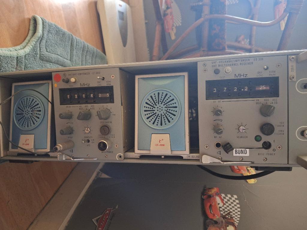 Rhode&schwartz luchtvaart  uhf vhf ontvangers ed 330, Ophalen, Gebruikt