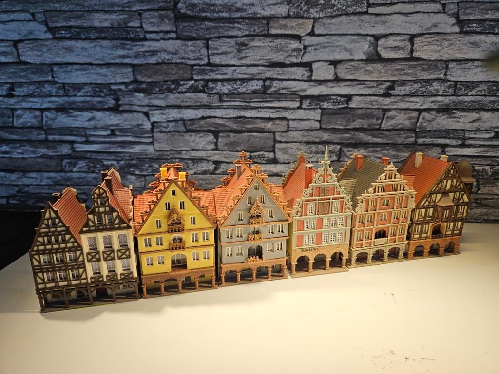 Straat3 historische gebouwen huizen N spoor modeltrein 1:160, Overige merken, Gebruikt, Gelijkstroom of Wisselstroom, Brug, Tunnel of Gebouw