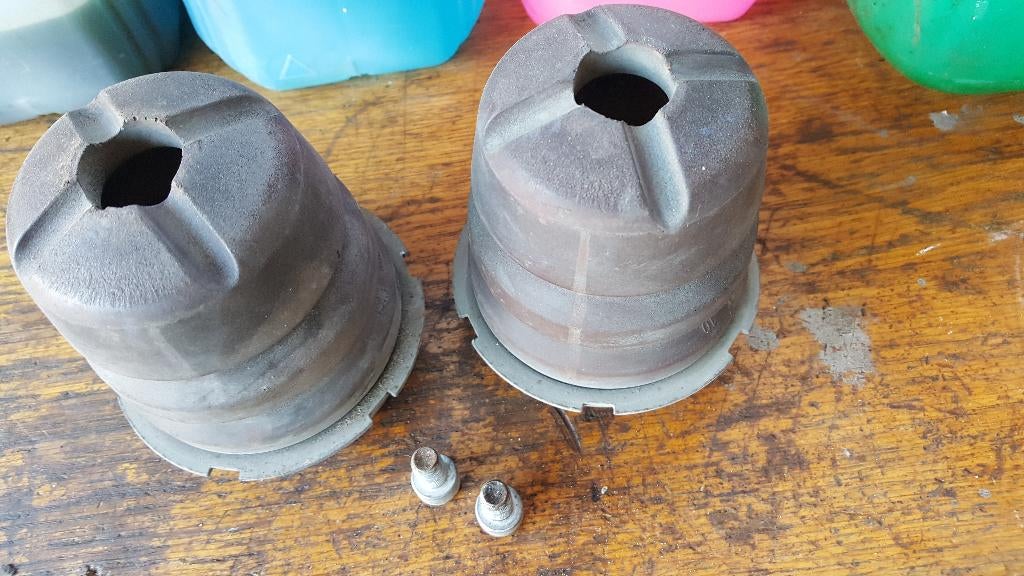 Setje achterbrug bussen/rubbers VW CADDY type 2K  2010/2015, Ophalen of Verzenden, Gebruikt, Volkswagen