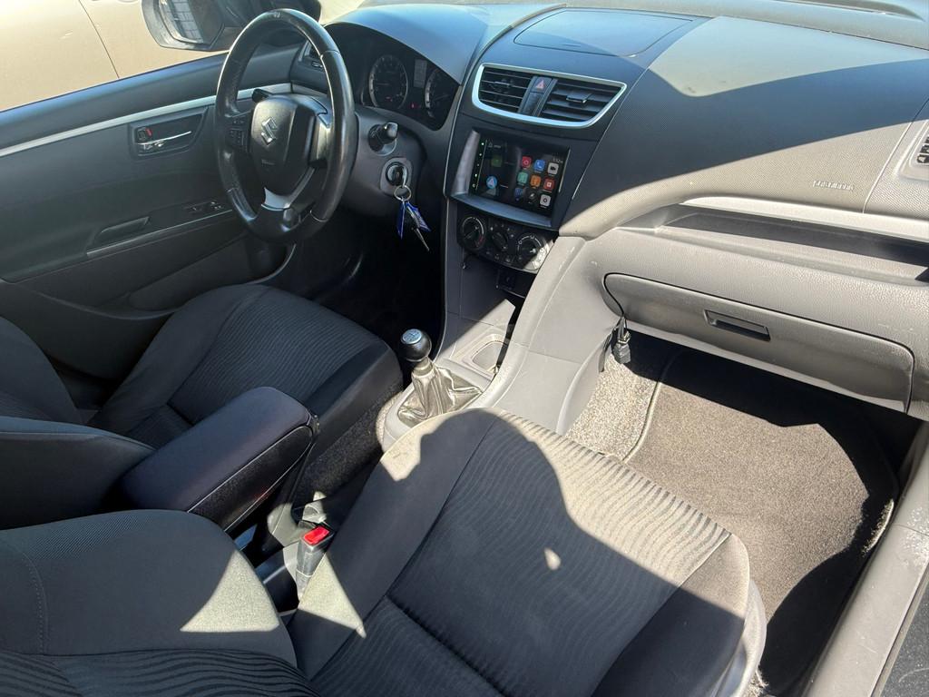 Suzuki Swift 1.2 Bandit EASSS Carplay Airco 5d Nieuwe Apk, Voorwielaandrijving, Stof, Gebruikt, 4 cilinders