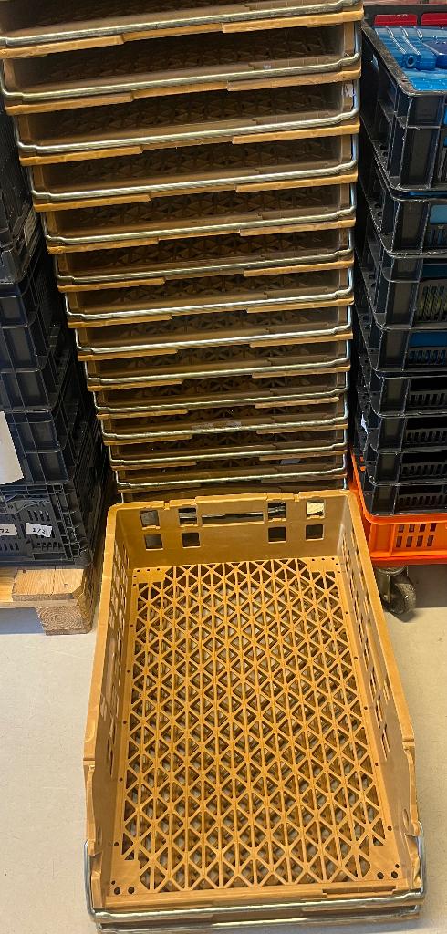 Broodkratten 40 stuks, Ophalen, Gebruikt, 100 cm of meer, 60 cm of meer