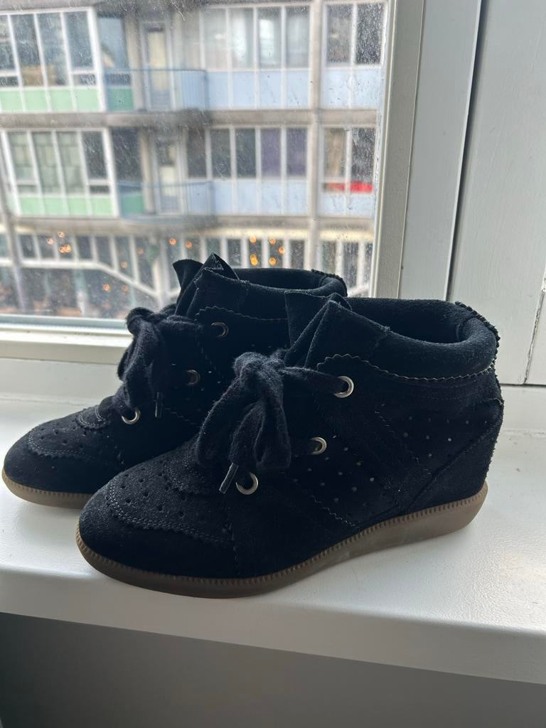 Isabel Marant Bobby sneakers maat 38 zwart, zo goed als nieu, Kleding | Dames, Schoenen, Ophalen of Verzenden, Zo goed als nieuw