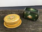 2 oude blikken  - snoeptrommeltje - theeblik, Verzamelen, Ophalen of Verzenden, Gebruikt, Overige