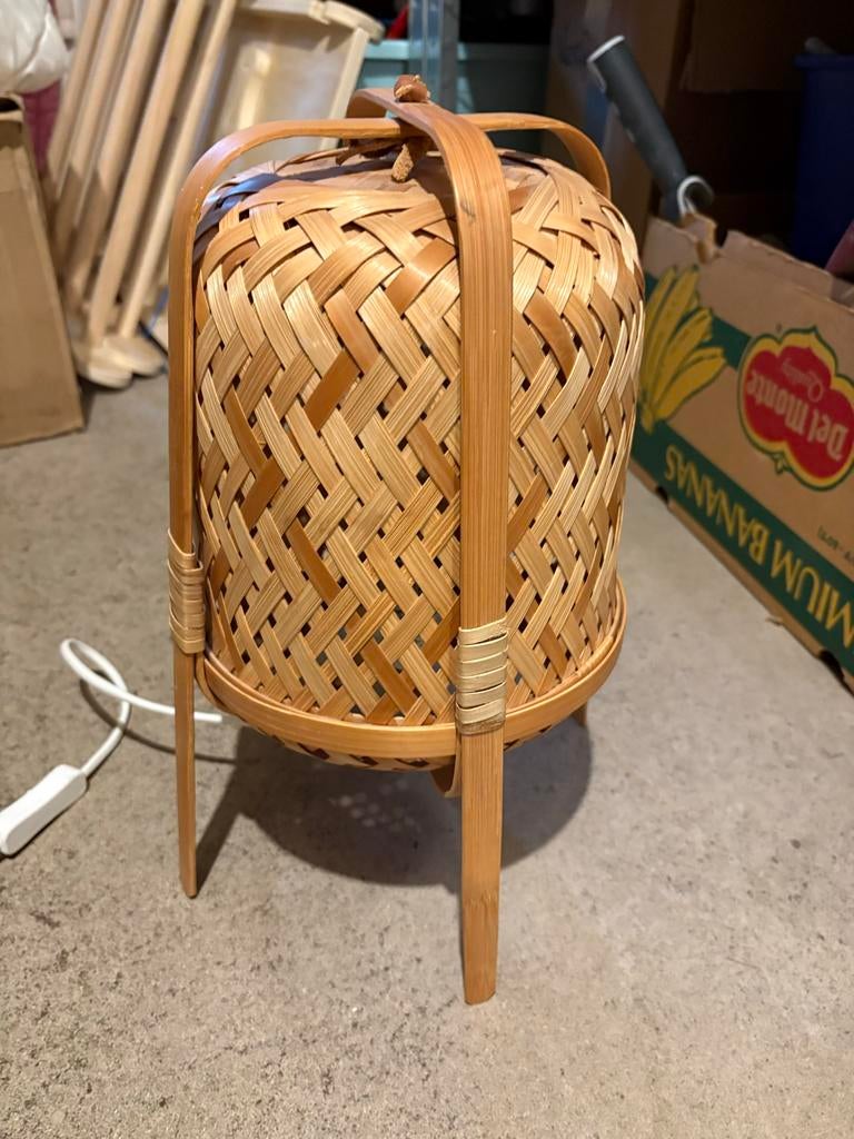 3x IKEA KNIXHULT tafellampen bamboe, Ophalen, Zo goed als nieuw, Hout, Minder dan 50 cm