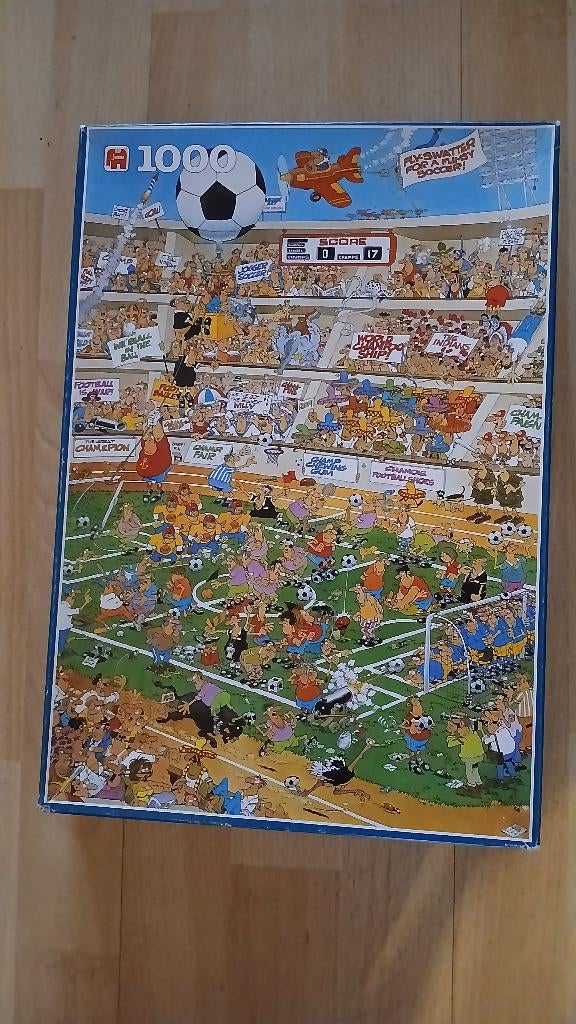 TOTAAL VOETBAL JAN VAN HAASTEREN 1000 stukjes, Ophalen of Verzenden, 500 t/m 1500 stukjes, Zo goed als nieuw, Legpuzzel