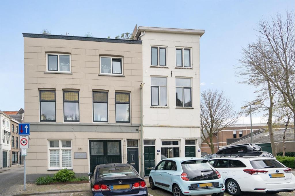 NIEUW! Woonruimte te huur Boterstraat, Schiedam