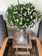 Gietijzeren tuinvaas op sokkel, Ophalen of Verzenden, Gebruikt