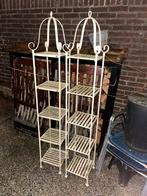 Prachtige brocante etageres, kunnnen ook in tuin, Ophalen, Gebruikt