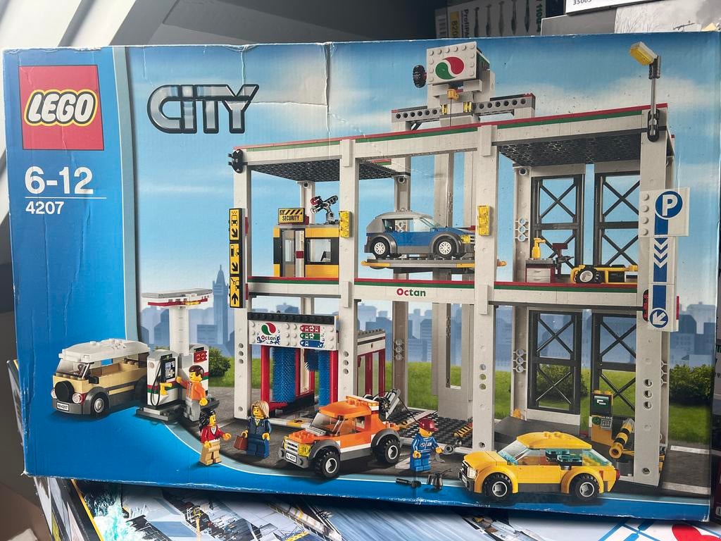 Lego City Garage 4207 - Complete Set, Kinderen en Baby's, Speelgoed | Duplo en Lego, Ophalen of Verzenden, Zo goed als nieuw, Complete set