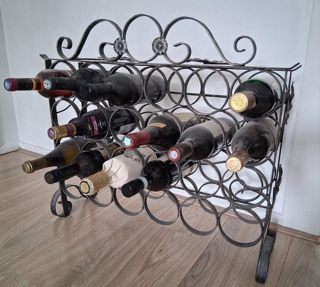 Frans vintage wijnrek., Huis en Inrichting, Woonaccessoires | Wijnrekken, Ophalen of Verzenden, Zo goed als nieuw, 25 flessen of meer