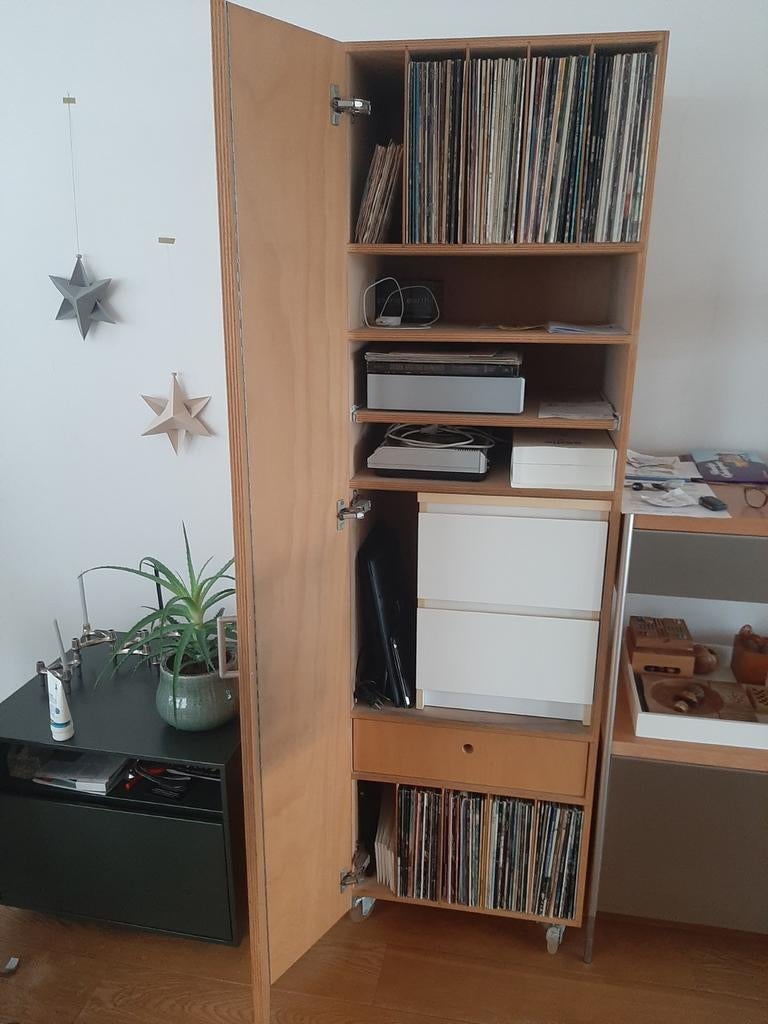 Unieke audiokast, Ophalen