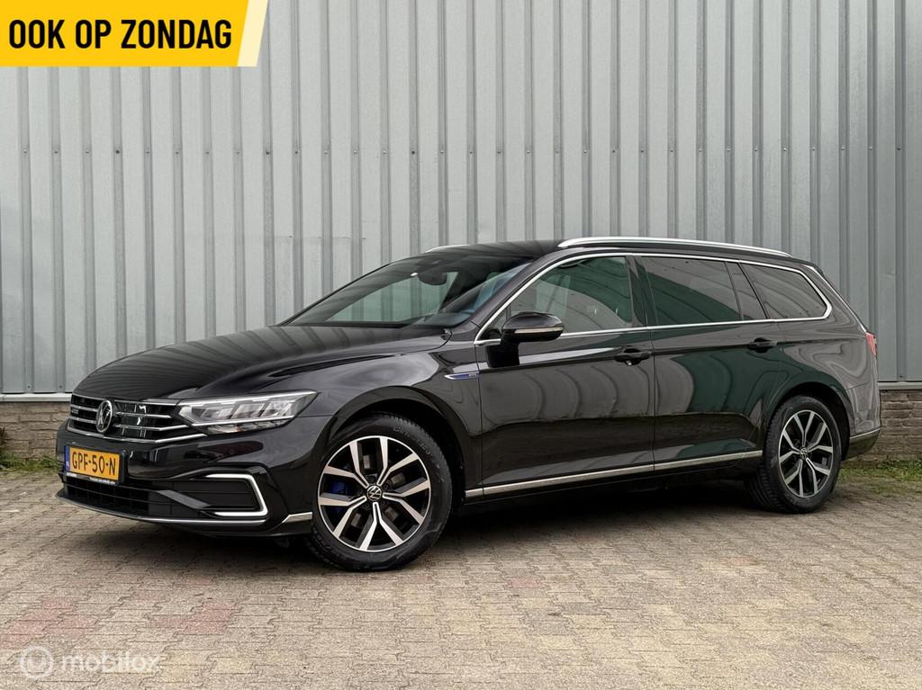 Volkswagen Passat Variant 1.4 TSI PHEV GTE | 360 camera |, 4 cilinders, Zwart, Hybride Elektrisch/Benzine, 1600 kg