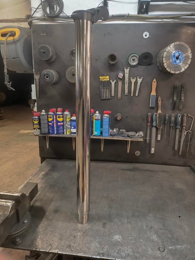 RVS uitlaat Ford 7810, Ophalen