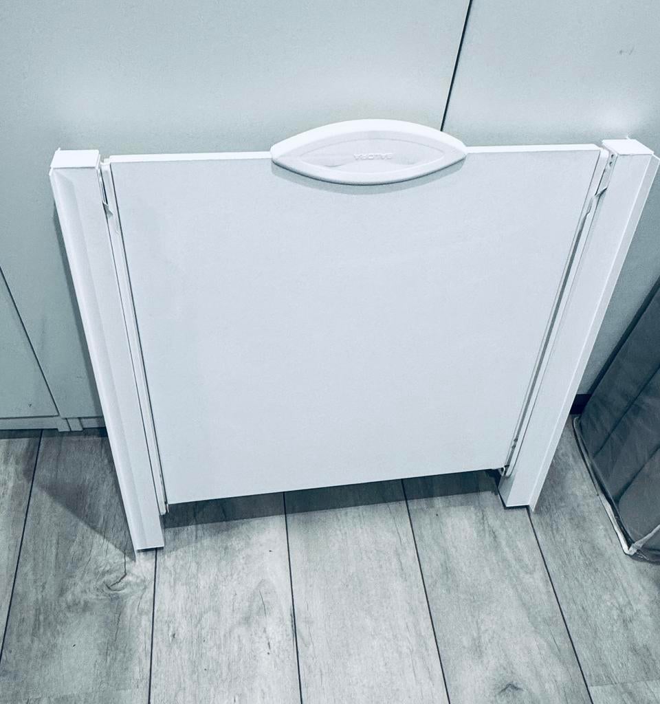Salora uitschuifbare plank wasmachine toren, Ophalen, Zo goed als nieuw