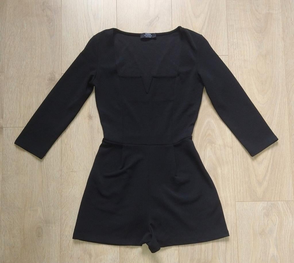 Bershka zwarte jumpsuit met lange mouwen maat s, Kleding | Dames, Jumpsuits, On-line, Zwart, Zo goed als nieuw, On-line
