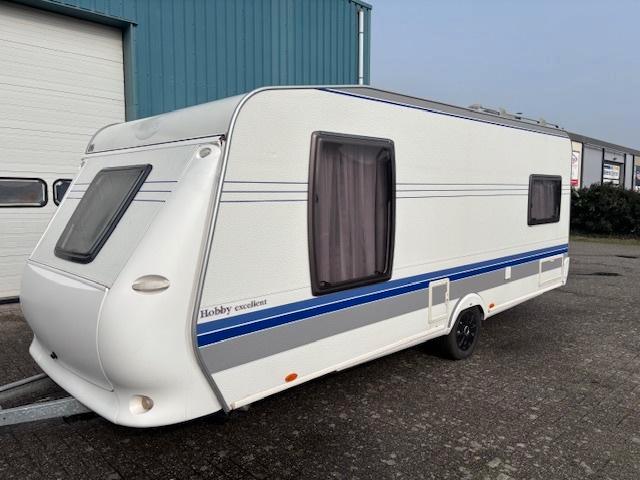 Hobby 520 excelent, Caravans en Kamperen, Caravans, Particulier, tot en met 4, 1000 - 1250 kg, Rondzit, Hobby, Hefbed, Omvormbare zithoek