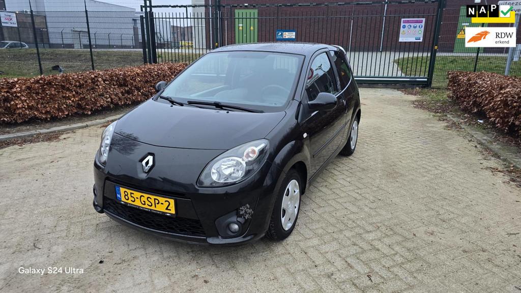 Renault Twingo 1.2 Night & Day AIRCO 1E EIGENAAR LAGE KM NAP, Voorwielaandrijving, Twingo, Gebruikt, 31 €/maand