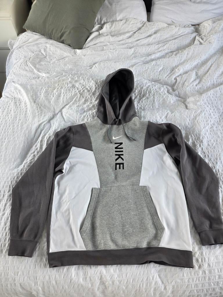 Nike Joggingpak maat L, Kleding | Heren, Sportkleding, Maat 52/54 (L), Nike, Ophalen of Verzenden, Grijs