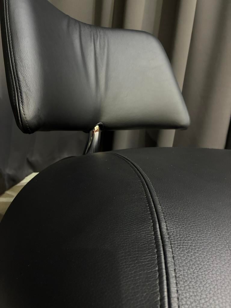 Leolux Pallone fauteuil - Nieuw Zwart leer, Huis en Inrichting, Fauteuils, Ophalen, Leolux, ., Zo goed als nieuw