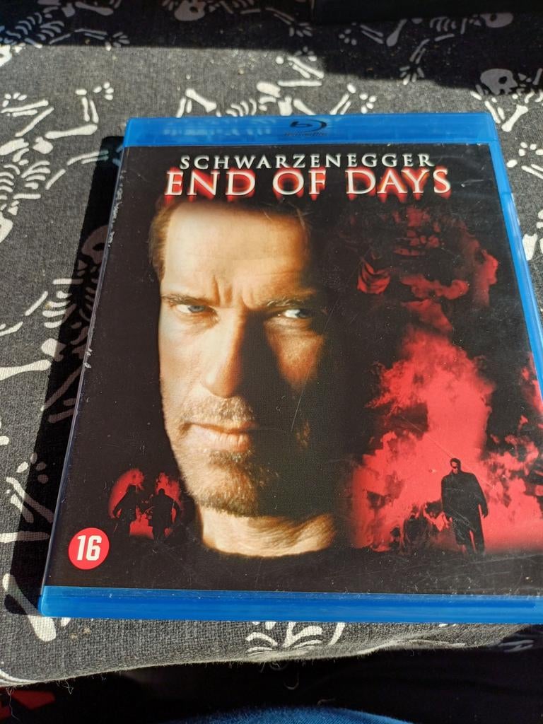 End of days, Ophalen of Verzenden, Zo goed als nieuw, Actie