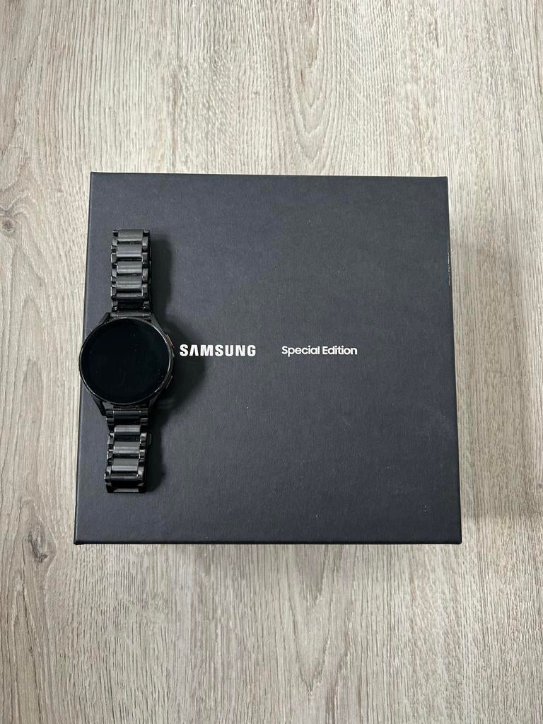 Samsung Galaxy Watch 4 (Special Edition), Ophalen of Verzenden, Zo goed als nieuw, Zwart, Android