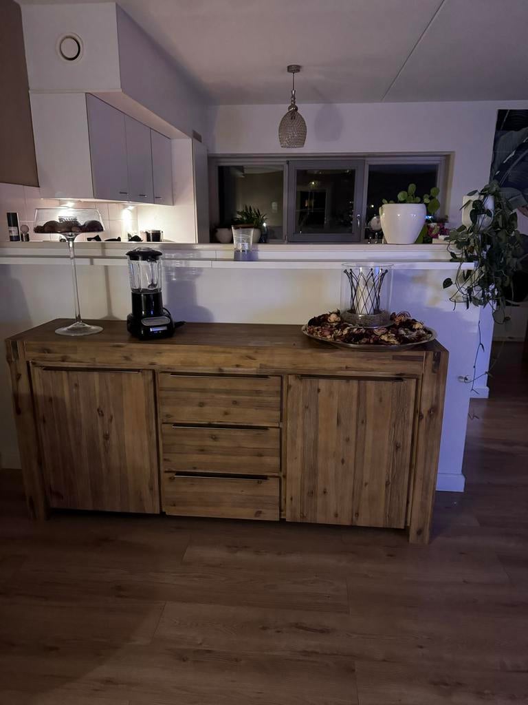 Dressoir Pronto Wonen - Robuust Houten Sideboard, Gebruikt, 150 tot 200 cm, Ophalen of Verzenden, Met lade(s)