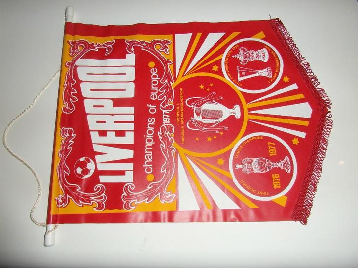 vaan liverpool fc winnaar europa cup 1977 borussia 'gladbach, Verzamelen, Sportartikelen en Voetbal, Zo goed als nieuw, Vaantje of Sjaal