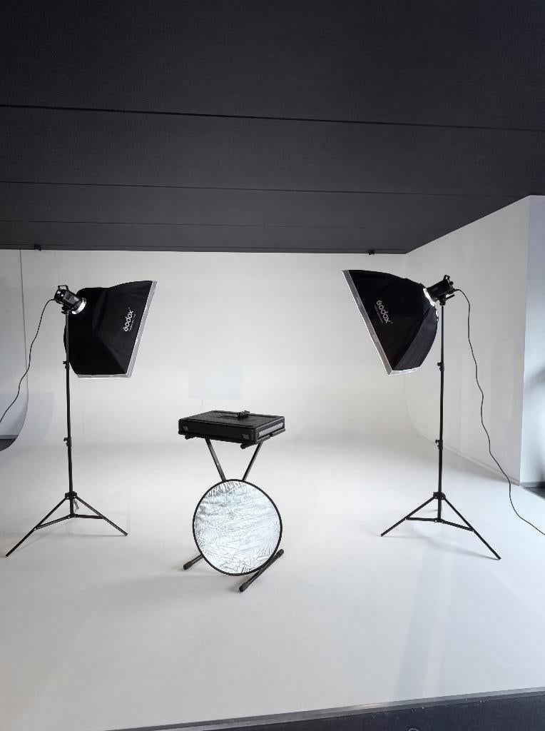 Fotostudio huren Hoogeveen / Inclusief fotograaf mogelijk, Ophalen, Nieuw, Complete fotostudio