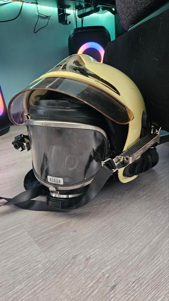 Brandweerhelm en ademluchtmasker, Ophalen of Verzenden