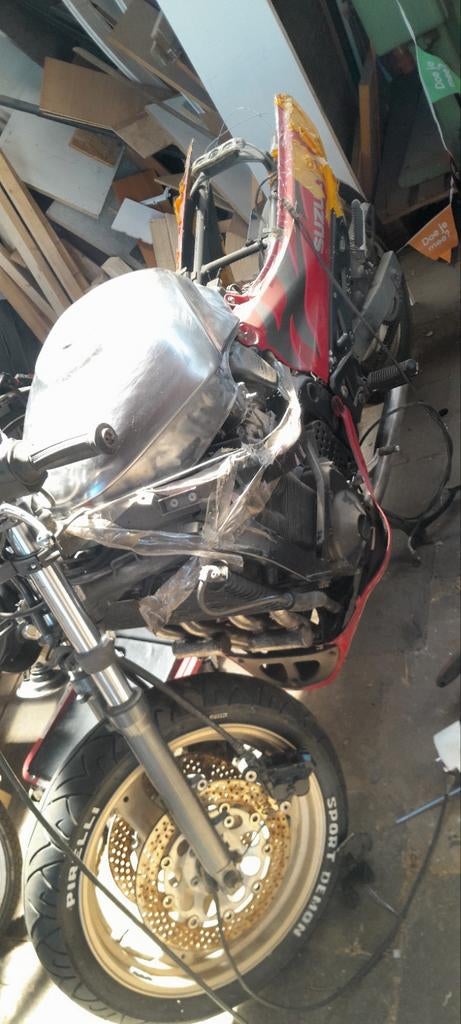 Suzuki katana project loop of sloop T.E.A.B., Motoren, Ophalen