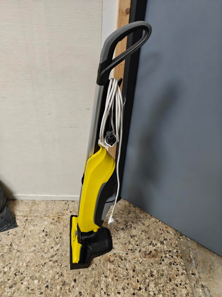 Kärcher electrisch dweil 220 volt, Huis en Inrichting, Schoonmaakartikelen, Ophalen of Verzenden, Mop of Dweil