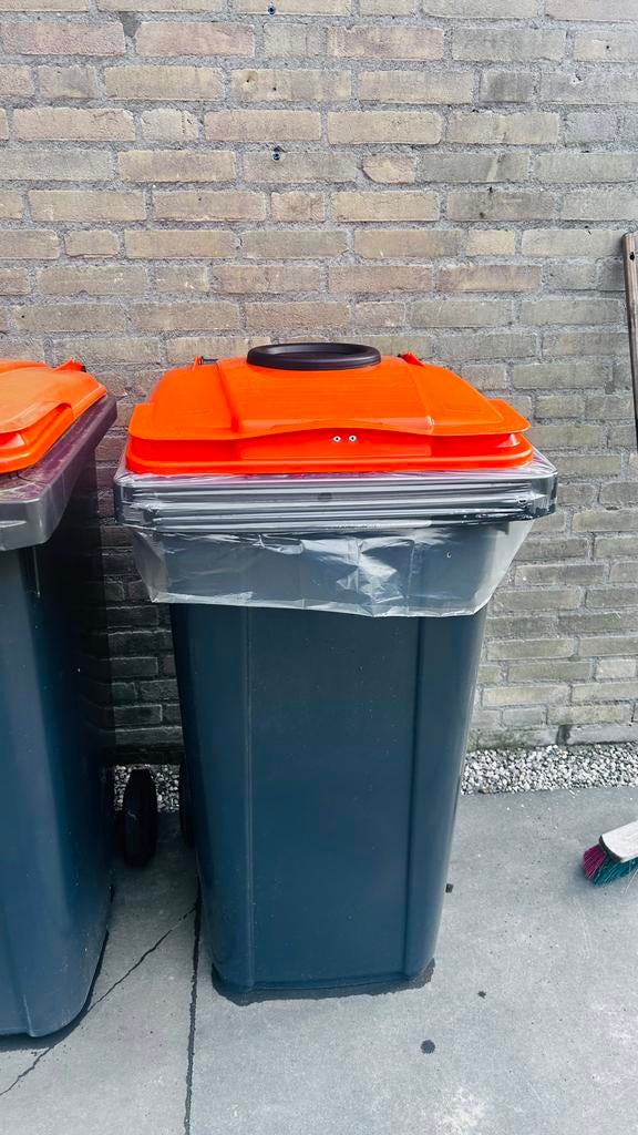 Twee containers blikjes en flesjes 240L, Ophalen, Kunststof, Nieuw, 40 liter of meer