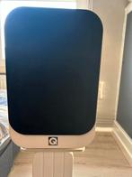 Q Acoustics 3020 boekenplank speakers met stands, Zo goed als nieuw, 60 tot 120 watt, Front, Rear of Stereo speakers, Ophalen