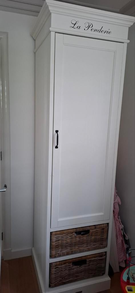 Complete babykamer: ledikant, commode, kast en wandkapstok, Kinderen en Baby's, Kinderkamer | Complete kinderkamers, Ophalen