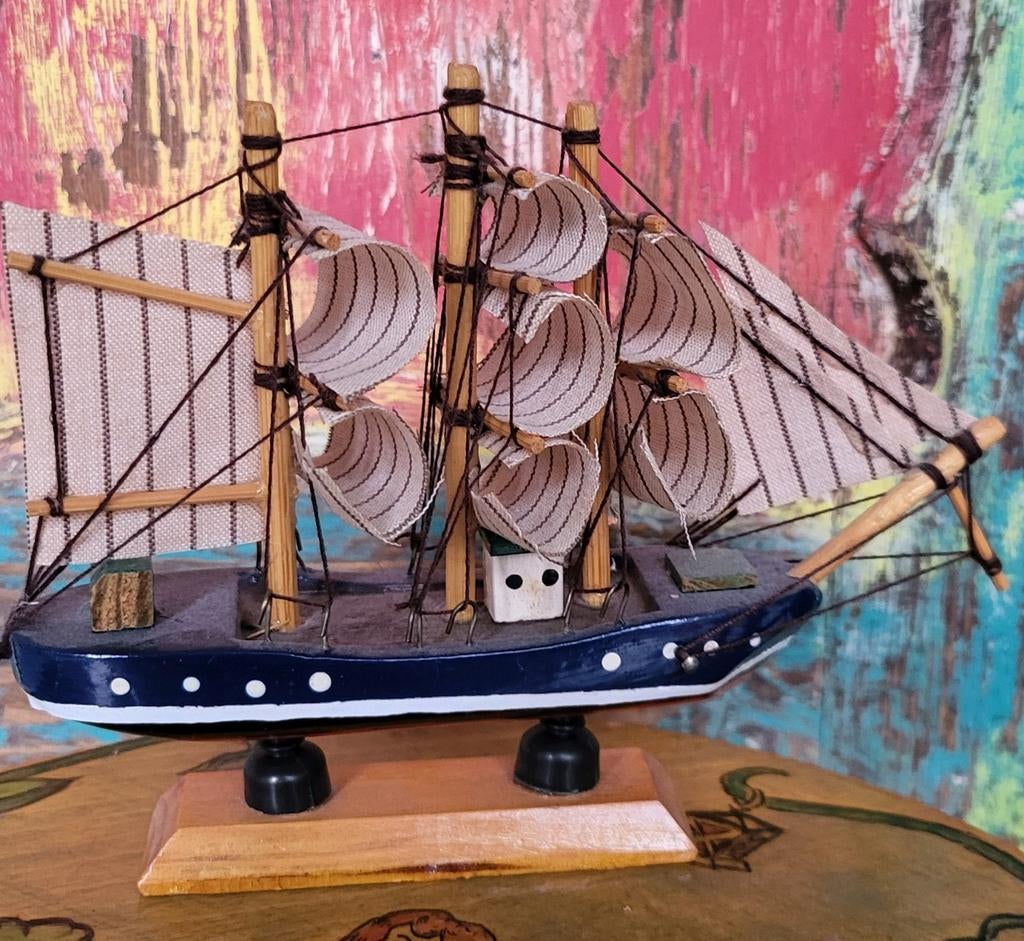 Houtsnijwerk/Zeilschip/Bootje, Ophalen of Verzenden, Boot, Boot, Boot