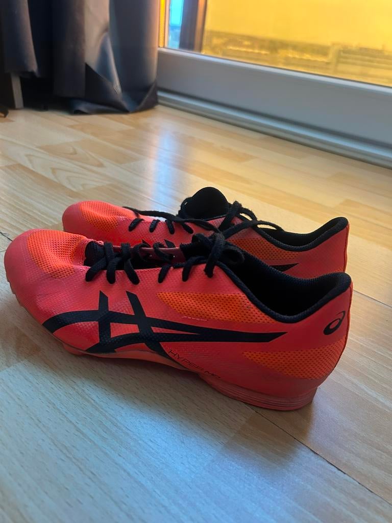 Asics spikes 39,5, Sport en Fitness, Loopsport en Atletiek, Ophalen of Verzenden, Zo goed als nieuw, Spikes, Asics