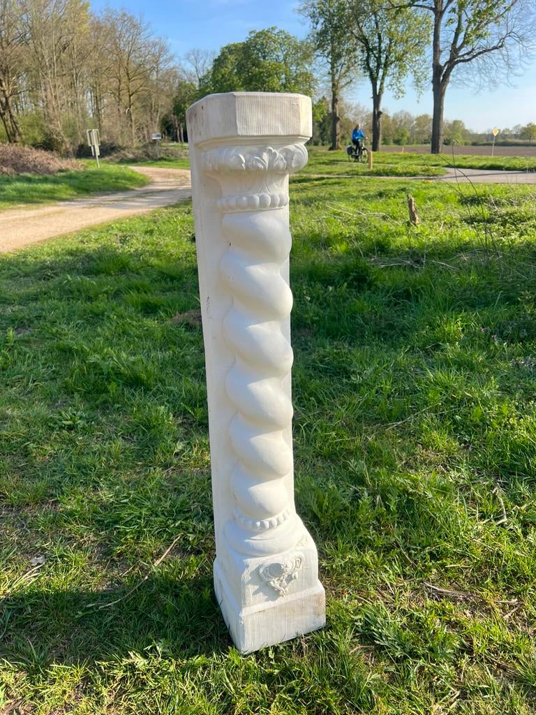 Sokkel staander gipsbeton decoratie tuin., Ophalen, Zo goed als nieuw