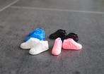 Barbie kleding nieuw - Sport schoenen sneakers - 4 paar, Ophalen of Verzenden, Nieuw, Barbie
