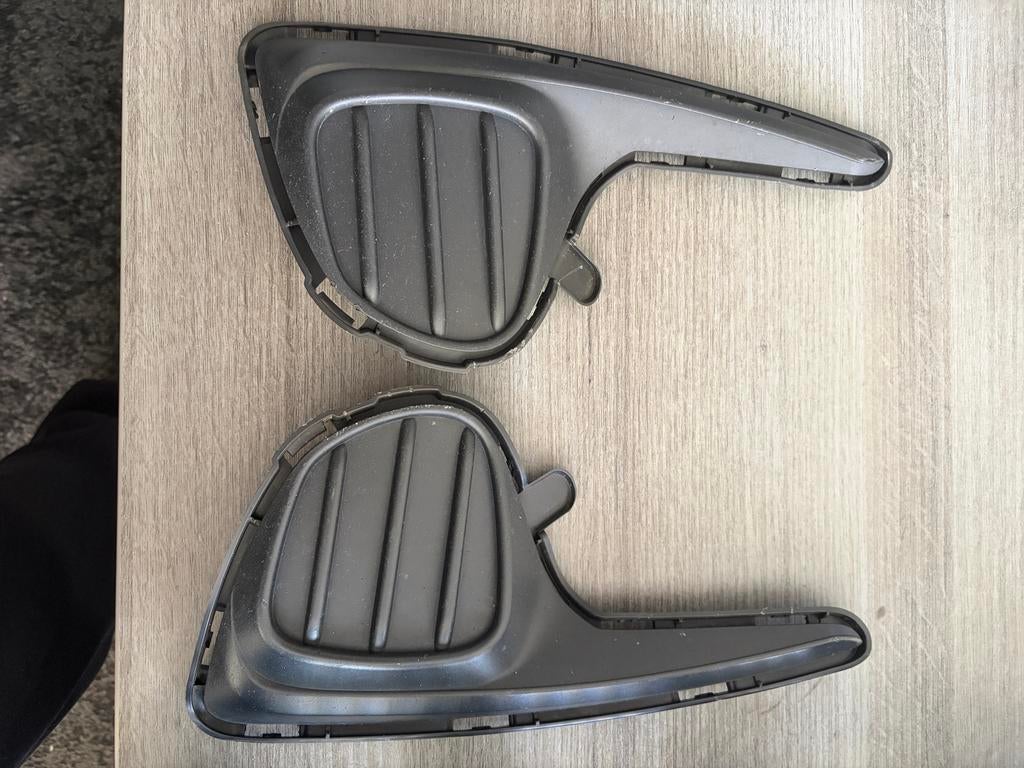 Mistlamp kappen Toyota Yaris 2017-2020, Ophalen, Gebruikt, Toyota