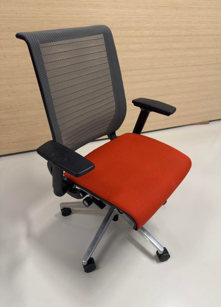 Steelcase think buro stoel, Ophalen, Gebruikt, Oranje, Bureaustoel
