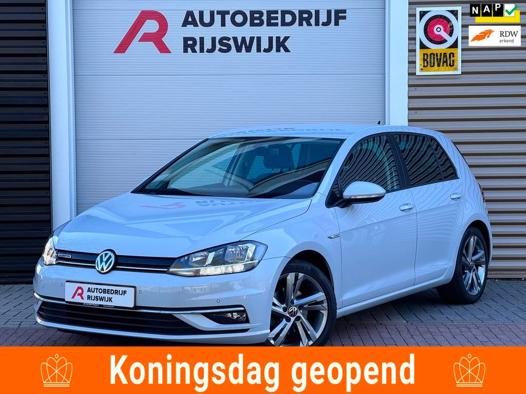 Volkswagen Golf 1.5 TSI Comfortline AppleCarPlay, Auto's, Volkswagen, Voorwielaandrijving, Euro 6, 4 cilinders, Wit