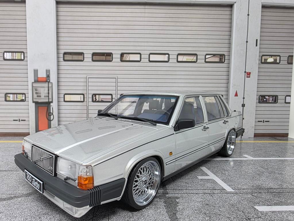 Volvo 760 Turbo 1:18 in OVP verlaagd op BBS velgen, Ophalen of Verzenden, Zo goed als nieuw, Overige merken